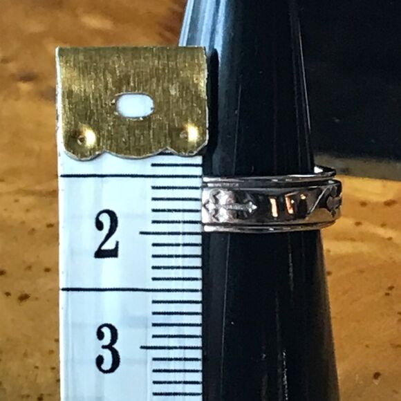 Sterling Silver Cross Band Ring Size 6 - Picture 4 of 9